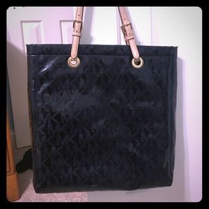 Michael kors jet set logo tote
